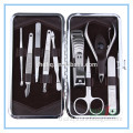 Easy-carry nail care manicure set
